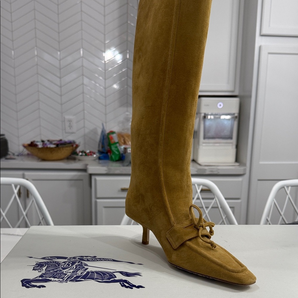 Burberry Knee-High Suede Storm Boots -Manila Size 37 (7)